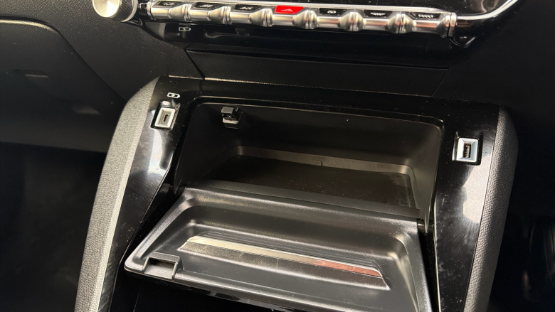 Peugeot 2008 1.2 PureTech 130 Allure Premium+ 5dr EAT8 Petrol Estate